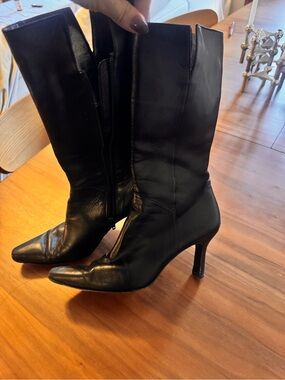 Stuart weitzman mid calf knee high heeled boots black leather 7.5